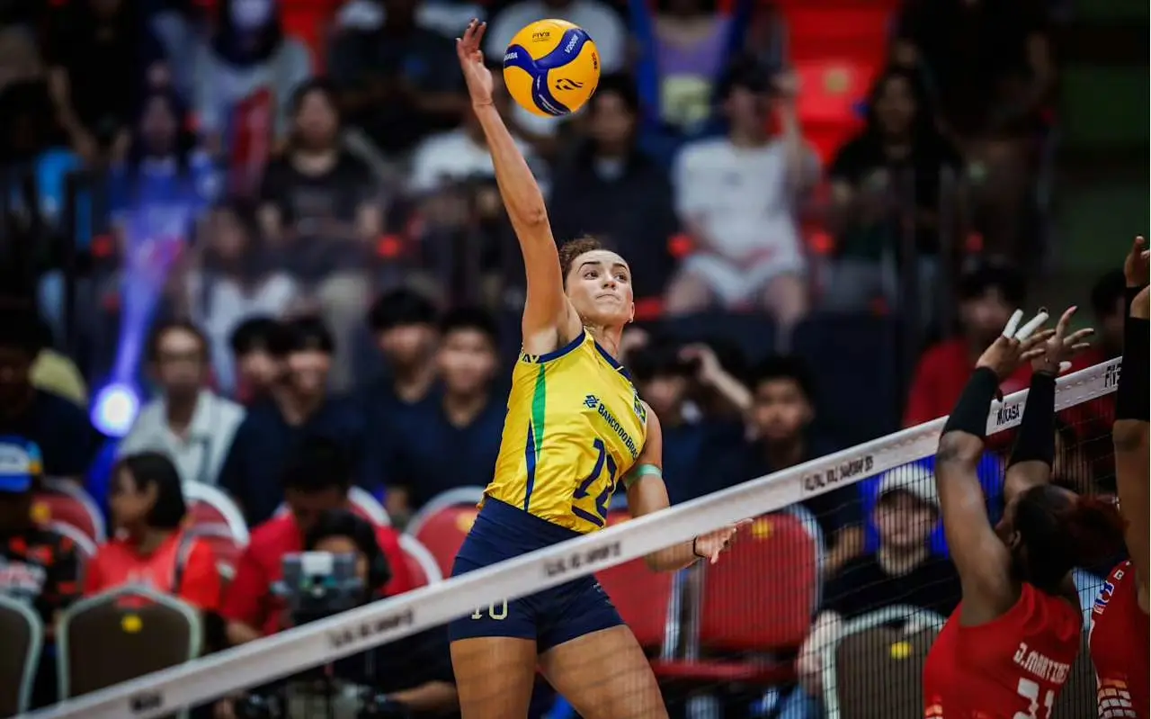 了八强, 而中国女排 了八强, 而中国女排