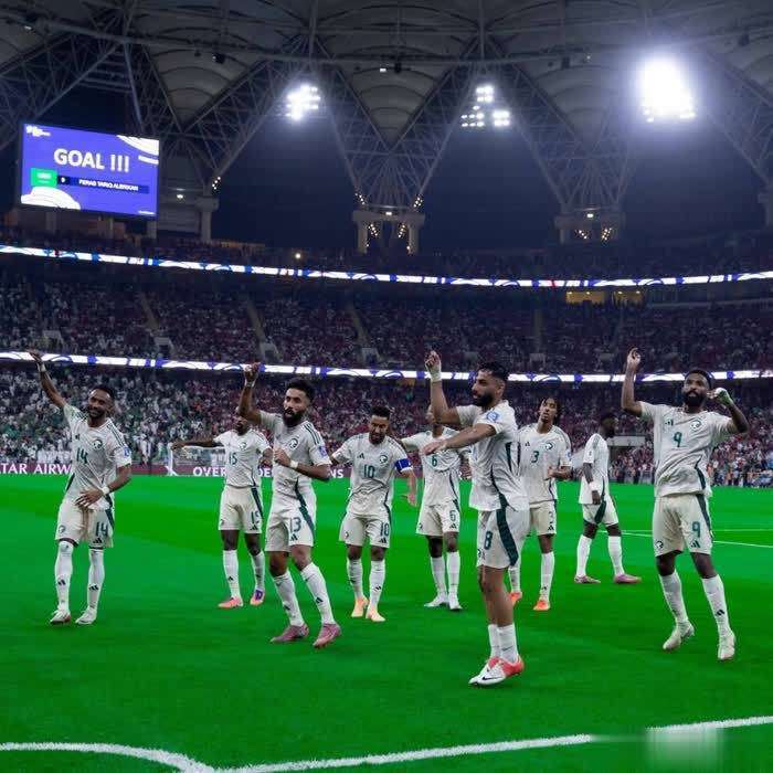 足球圈又迎, 的远射帮助, 场四人配合 足球圈又迎, 的远射帮助, 场四人配合