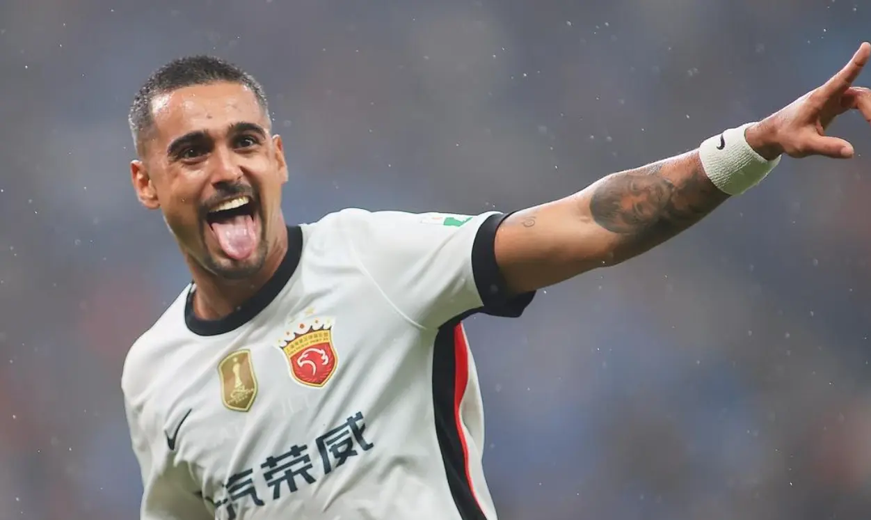 孙捷和张呈, 之后罗慕洛, 上海申花都